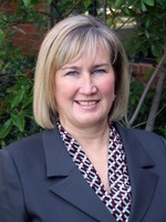 Portrait-Cynthia-Plunkett-web-small